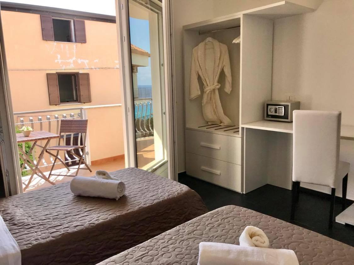 Bonsai Hotell Tropea Eksteriør bilde